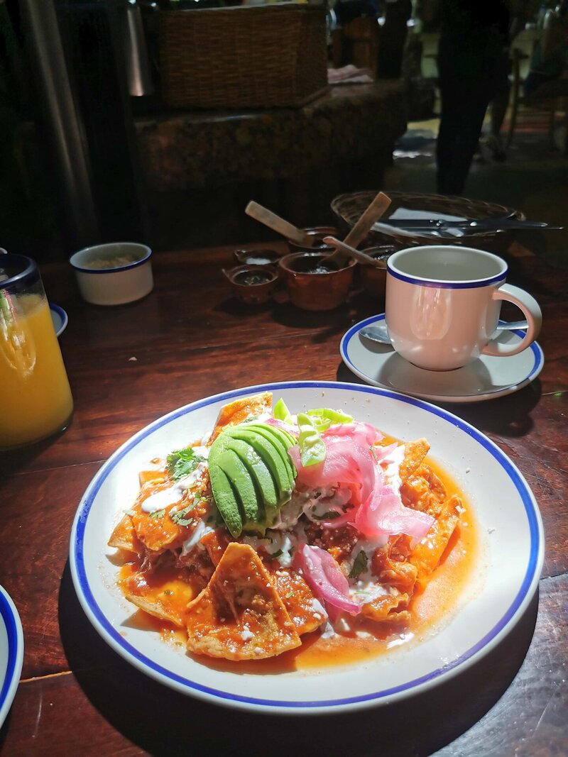 Chilaquiles im La Cueva del Chango in Playa del Carmen