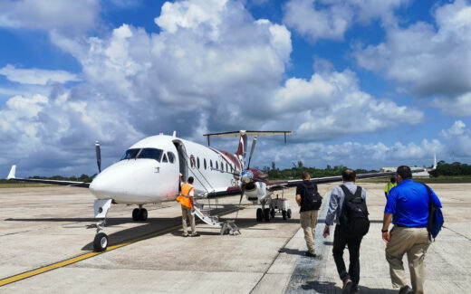 Kleines Propellerflugzeug von Belize nach Cancún