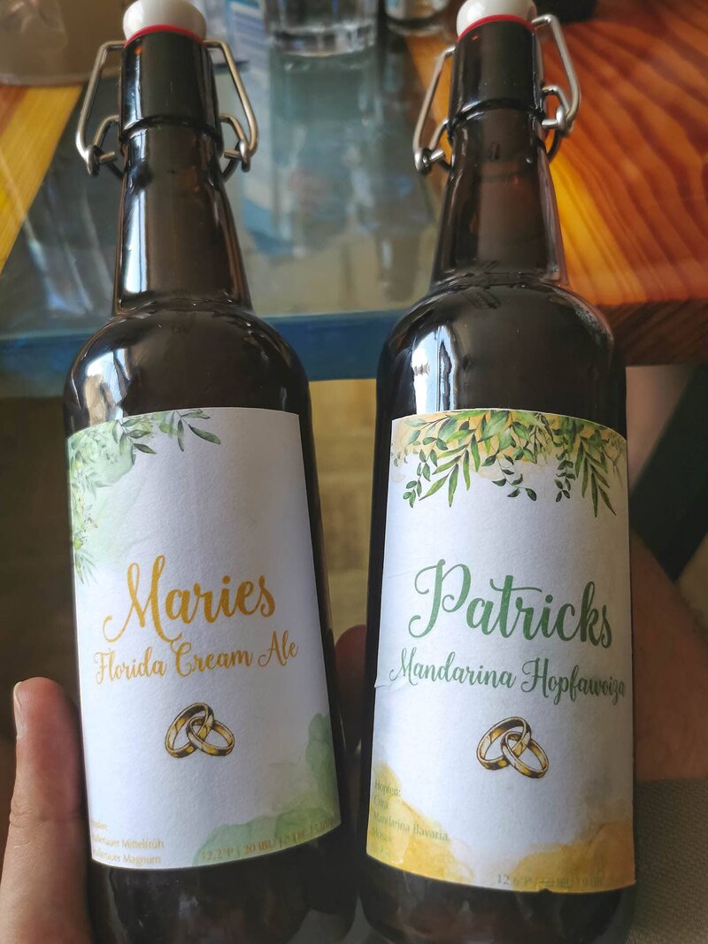Wir hatten zum Beispiel auf unser Hochzeit unser ganz eigenes Bier
