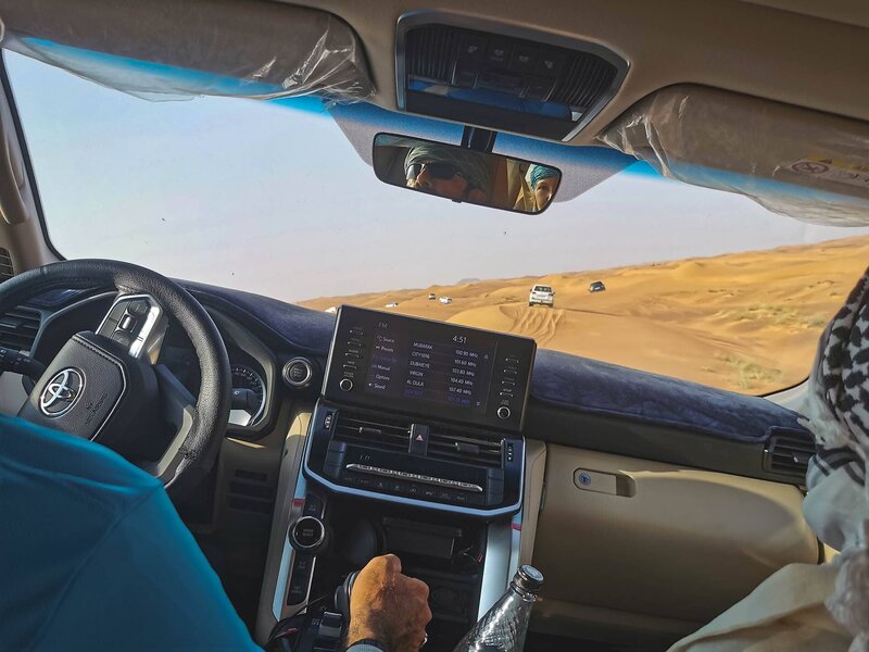 Garnicht so leicht aus dem fahrenden Jeep heraus Fotos zu machen