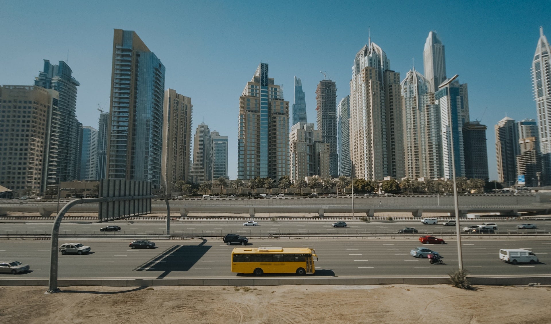 Dubai hast ein riesiges Netzwerk von Buslinien