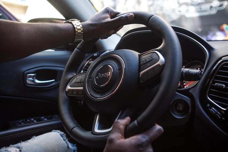 Die Fahrservices in Dubai fahren wirklich schicke Wagen